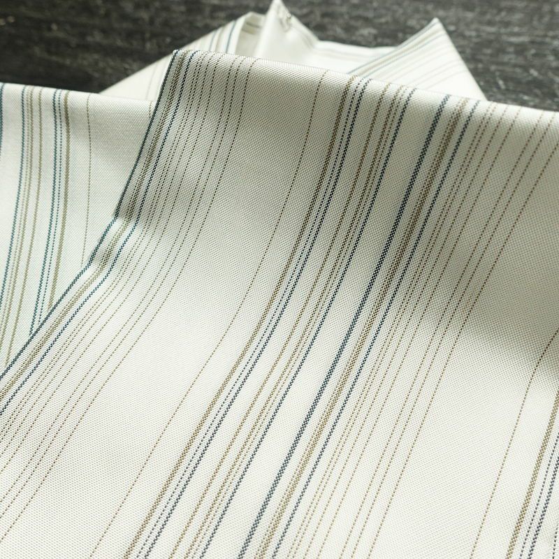 大島紬 おごじょ縞 美品 証紙あり しつけ糸付き 正絹 縞柄・線柄 袷仕立て 身丈169cm 裄丈68.5cm リサイクル着物 着物 未使用品 シンプル おしゃれ 白_画像16