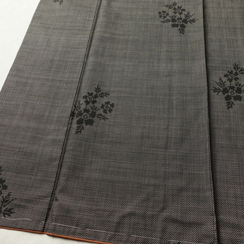 大島紬 美品 しつけ糸付き 正絹 花柄 袷仕立て 身丈159cm 裄丈63.5cm リサイクル着物 着物 未使用品 茶_画像4