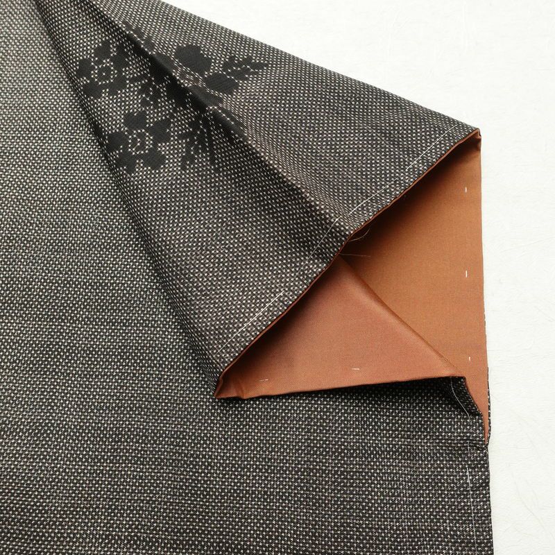 大島紬 美品 しつけ糸付き 正絹 花柄 袷仕立て 身丈159cm 裄丈63.5cm リサイクル着物 着物 未使用品 茶_画像14