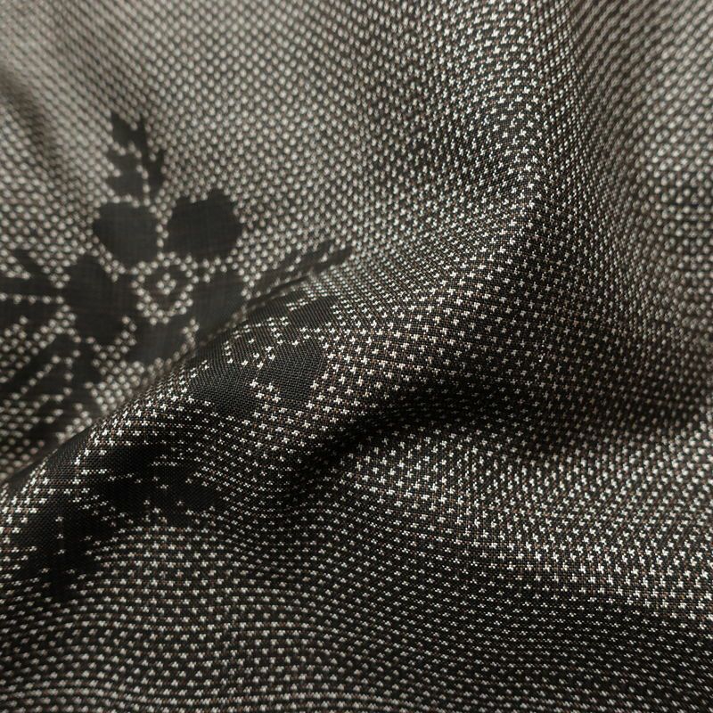 大島紬 美品 しつけ糸付き 正絹 花柄 袷仕立て 身丈159cm 裄丈63.5cm リサイクル着物 着物 未使用品 茶_画像19