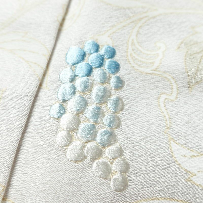 付け下げ 美品 しつけ糸付き 正絹 木の葉・植物柄 袷仕立て 身丈159.5cm 裄丈65cm リサイクル着物 着物 刺繍 箔 入学式 卒業式 七五三 お宮参り フォーマル 上品 紫・藤色_画像7