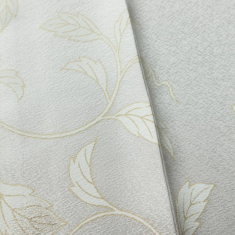 付け下げ 美品 しつけ糸付き 正絹 木の葉・植物柄 袷仕立て 身丈159.5cm 裄丈65cm リサイクル着物 着物 刺繍 箔 入学式 卒業式 七五三 お宮参り フォーマル 上品 紫・藤色_画像11