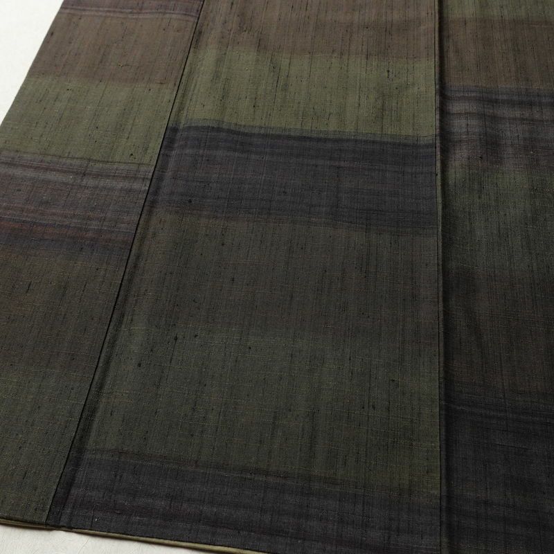紬 正絹 縞柄・線柄 袷仕立て 身丈152.5cm 裄丈62cm リサイクル着物 着物 モダン 緑・うぐいす色_画像4