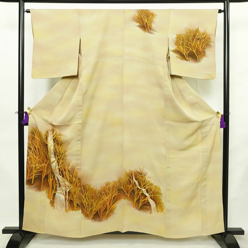 単衣 付下 一つ紋付き 正絹 木の葉・植物柄 単衣仕立て 身丈159cm 裄丈64cm リサイクル着物 着物 ぼかし シンプル ベージュ_画像1