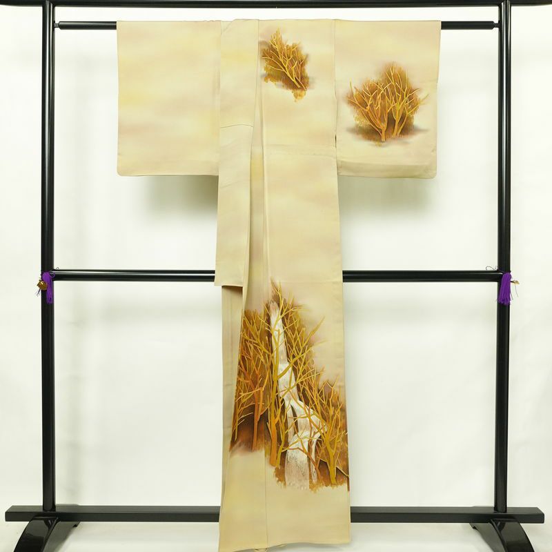 単衣 付下 一つ紋付き 正絹 木の葉・植物柄 単衣仕立て 身丈159cm 裄丈64cm リサイクル着物 着物 ぼかし シンプル ベージュ_画像2