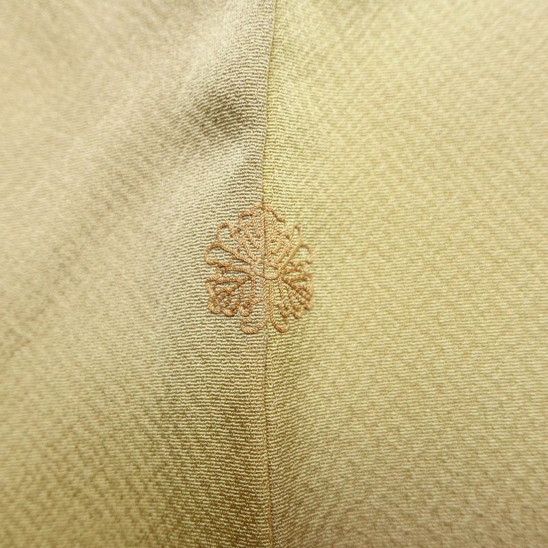 単衣 付下 一つ紋付き 正絹 木の葉・植物柄 単衣仕立て 身丈159cm 裄丈64cm リサイクル着物 着物 ぼかし シンプル ベージュ_画像14