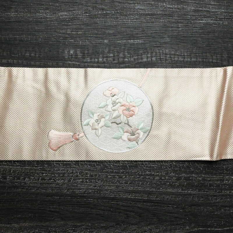 名古屋帯 太鼓柄 銀駒刺繍 正絹 花柄 名古屋仕立て 銀糸 刺繍 ピンク_画像12