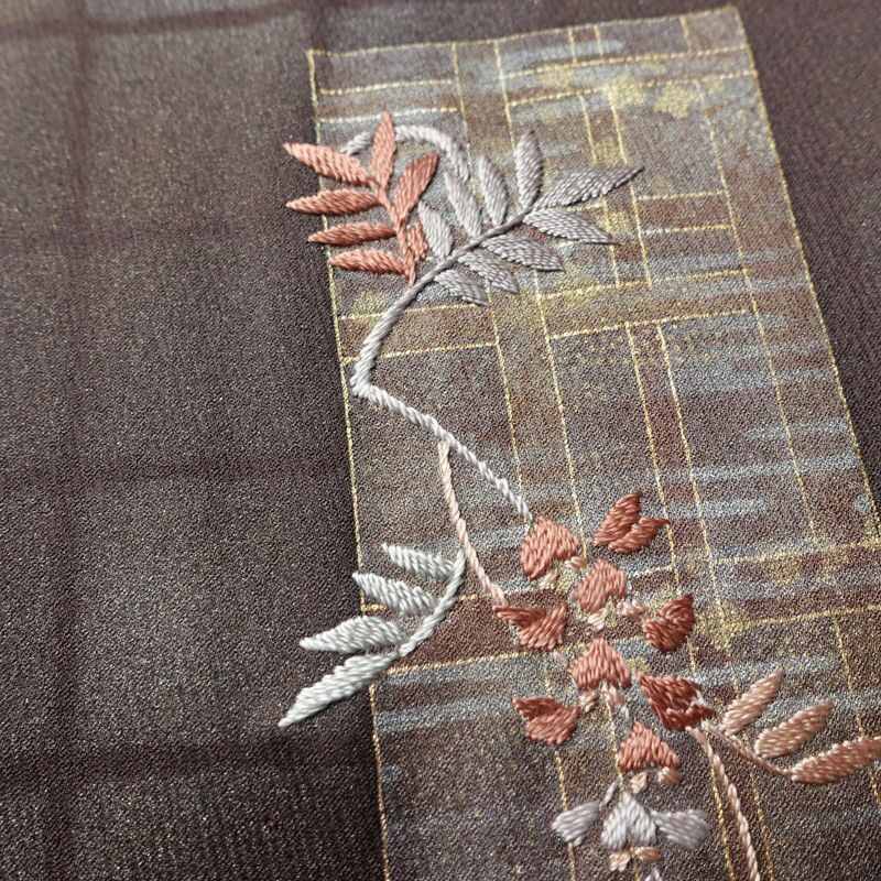 付け下げ しつけ糸付き 一つ紋付き 正絹 人物・動物柄 袷仕立て 身丈164cm 裄丈64.5cm リサイクル着物 着物 刺繍 箔 茶_画像11