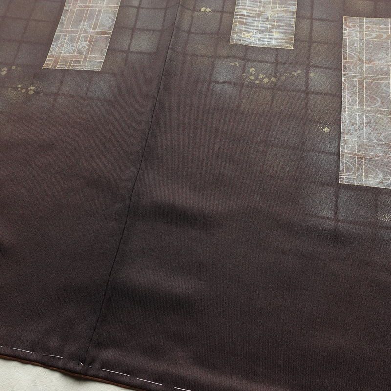 付け下げ しつけ糸付き 一つ紋付き 正絹 人物・動物柄 袷仕立て 身丈164cm 裄丈64.5cm リサイクル着物 着物 刺繍 箔 茶_画像12