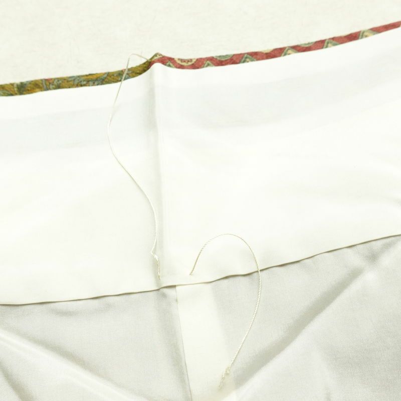 小紋 縮緬 正絹 幾何学柄・抽象柄 袷仕立て 身丈159cm 裄丈64cm リサイクル着物 着物 多色使い_画像19