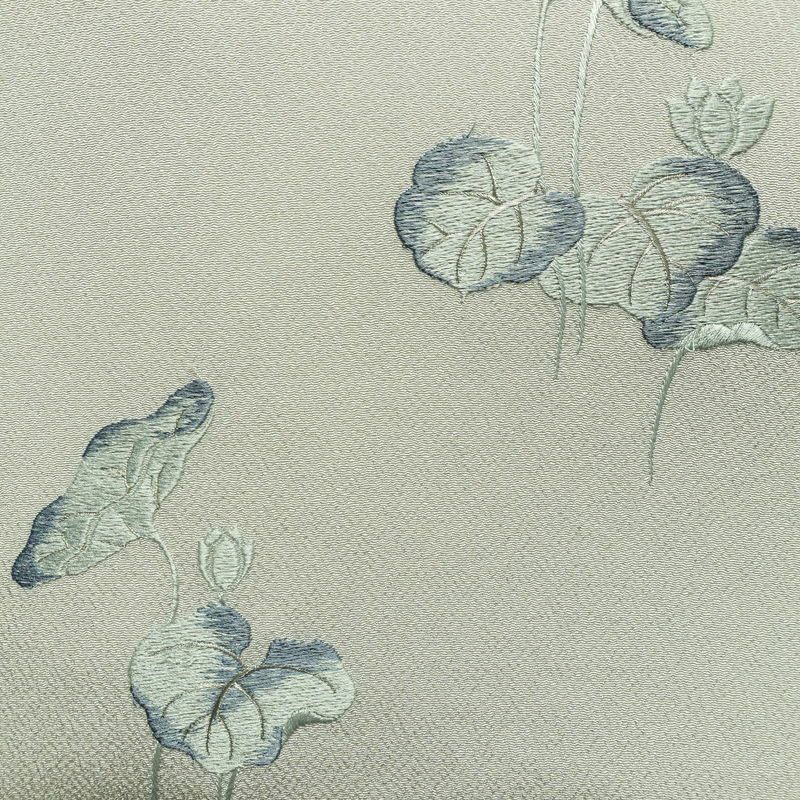 名古屋帯 太鼓柄 縮緬 正絹 木の葉・植物柄 名古屋仕立て なごや帯 リサイクル帯 帯 刺繍 銀糸 シンプル 上品 グレー_画像2