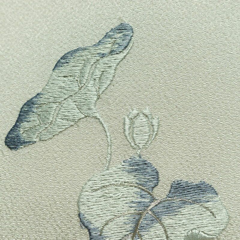 名古屋帯 太鼓柄 縮緬 正絹 木の葉・植物柄 名古屋仕立て なごや帯 リサイクル帯 帯 刺繍 銀糸 シンプル 上品 グレー_画像6