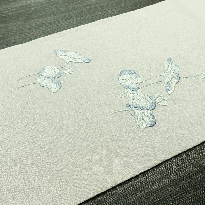 名古屋帯 太鼓柄 縮緬 正絹 木の葉・植物柄 名古屋仕立て なごや帯 リサイクル帯 帯 刺繍 銀糸 シンプル 上品 グレー_画像11