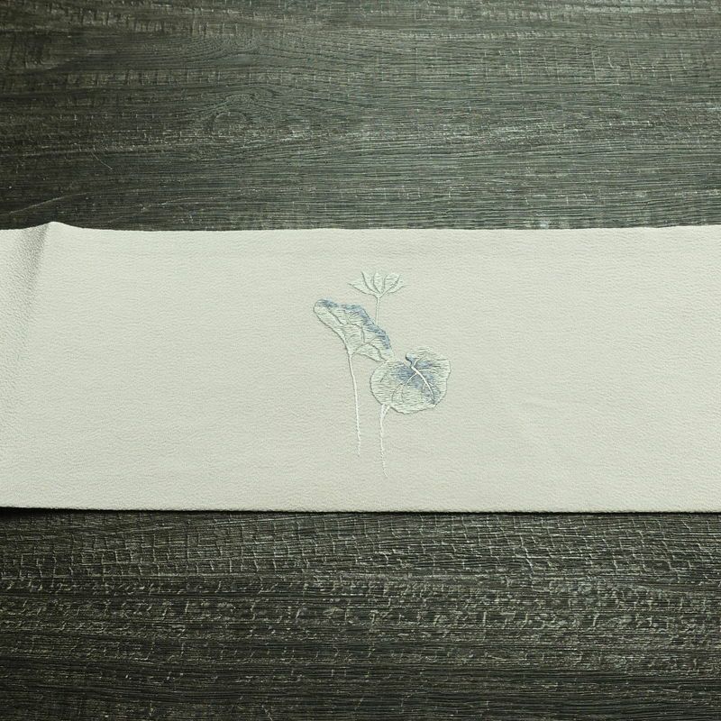 名古屋帯 太鼓柄 縮緬 正絹 木の葉・植物柄 名古屋仕立て なごや帯 リサイクル帯 帯 刺繍 銀糸 シンプル 上品 グレー_画像15