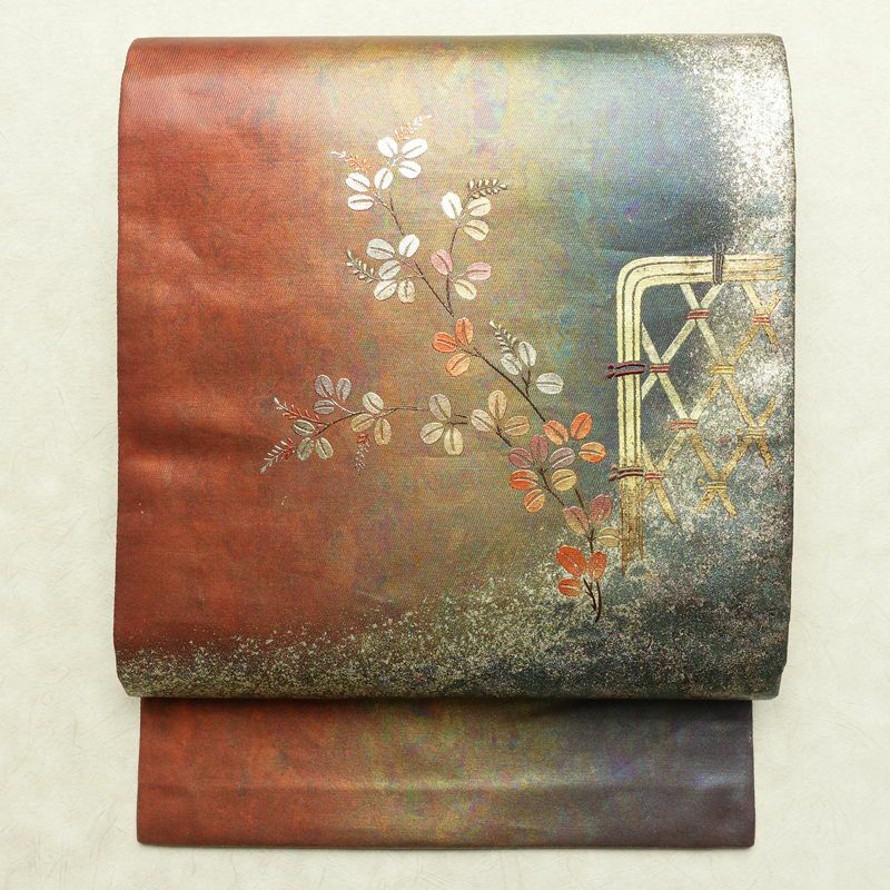 名古屋帯 太鼓柄 正絹 木の葉・植物柄 名古屋仕立て なごや帯 リサイクル帯 帯 箔 蘇芳香 ピンク_画像1