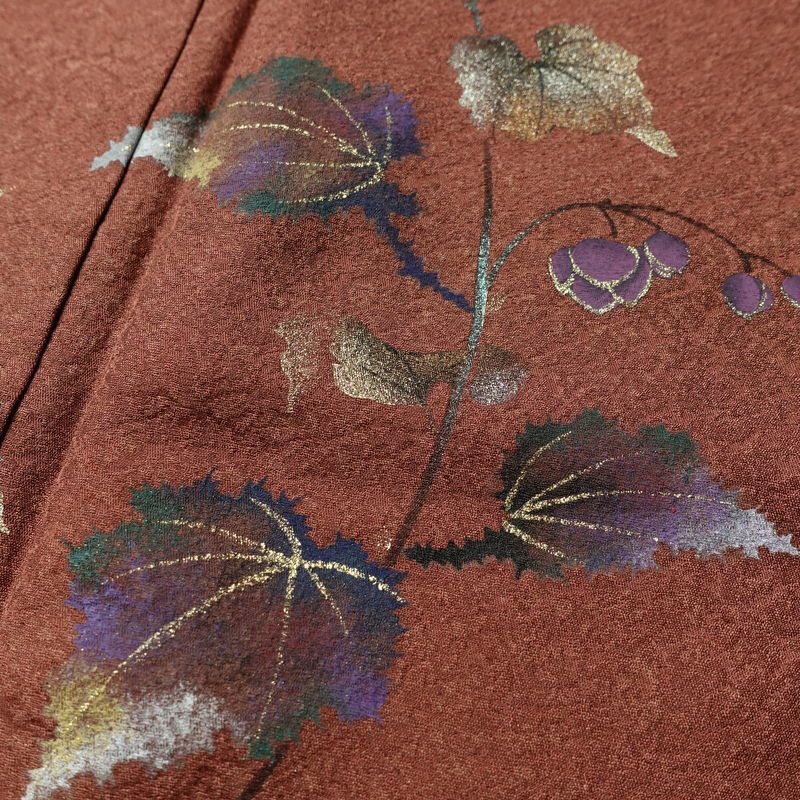 付け下げ 美品 落款入り しつけ糸付き 正絹 木の葉・植物柄 袷仕立て 身丈160.5cm 裄丈66.5cm リサイクル着物 着物 箔 茶_画像7