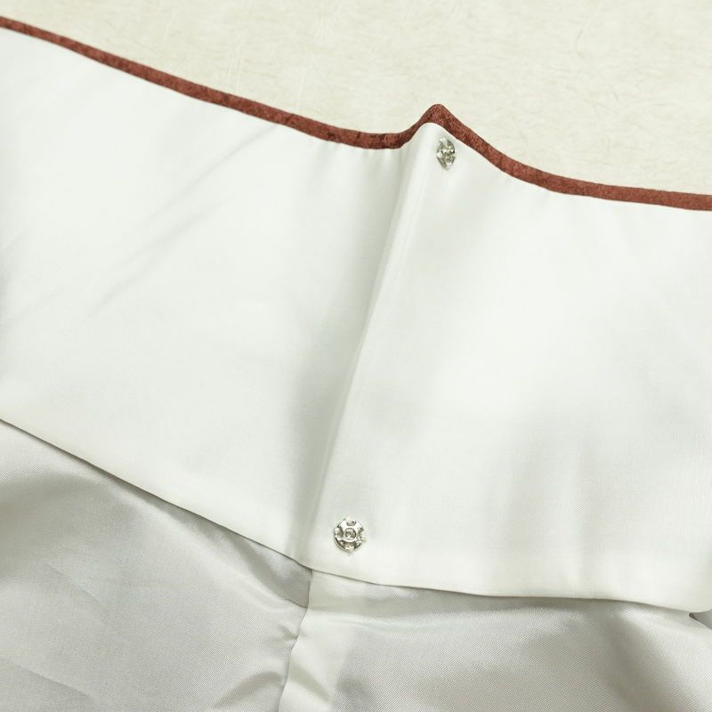 付け下げ 美品 落款入り しつけ糸付き 正絹 木の葉・植物柄 袷仕立て 身丈160.5cm 裄丈66.5cm リサイクル着物 着物 箔 茶_画像20