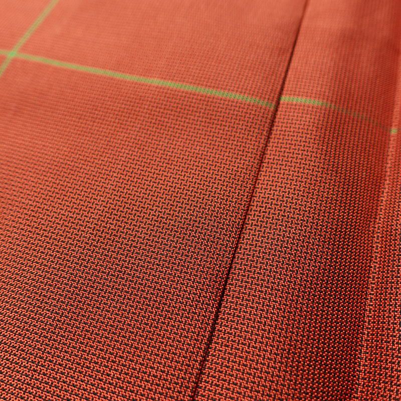 紬 しつけ糸付き 正絹 チェック・格子柄 袷仕立て 身丈162cm 裄丈63.5cm リサイクル着物 着物 モダン シンプル 赤・朱_画像9