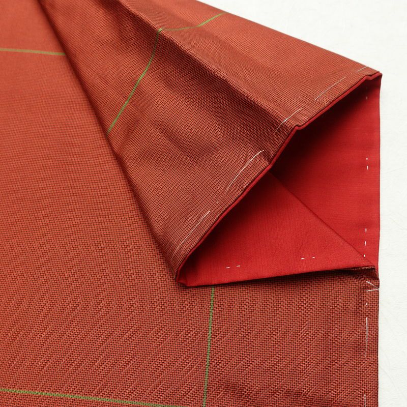 紬 しつけ糸付き 正絹 チェック・格子柄 袷仕立て 身丈162cm 裄丈63.5cm リサイクル着物 着物 モダン シンプル 赤・朱_画像15