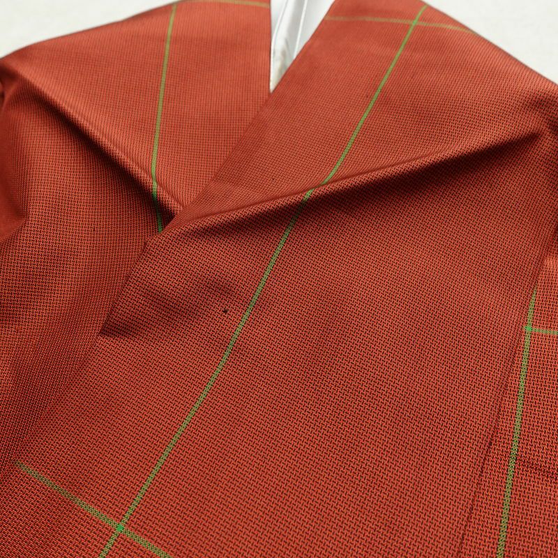 紬 しつけ糸付き 正絹 チェック・格子柄 袷仕立て 身丈162cm 裄丈63.5cm リサイクル着物 着物 モダン シンプル 赤・朱_画像18