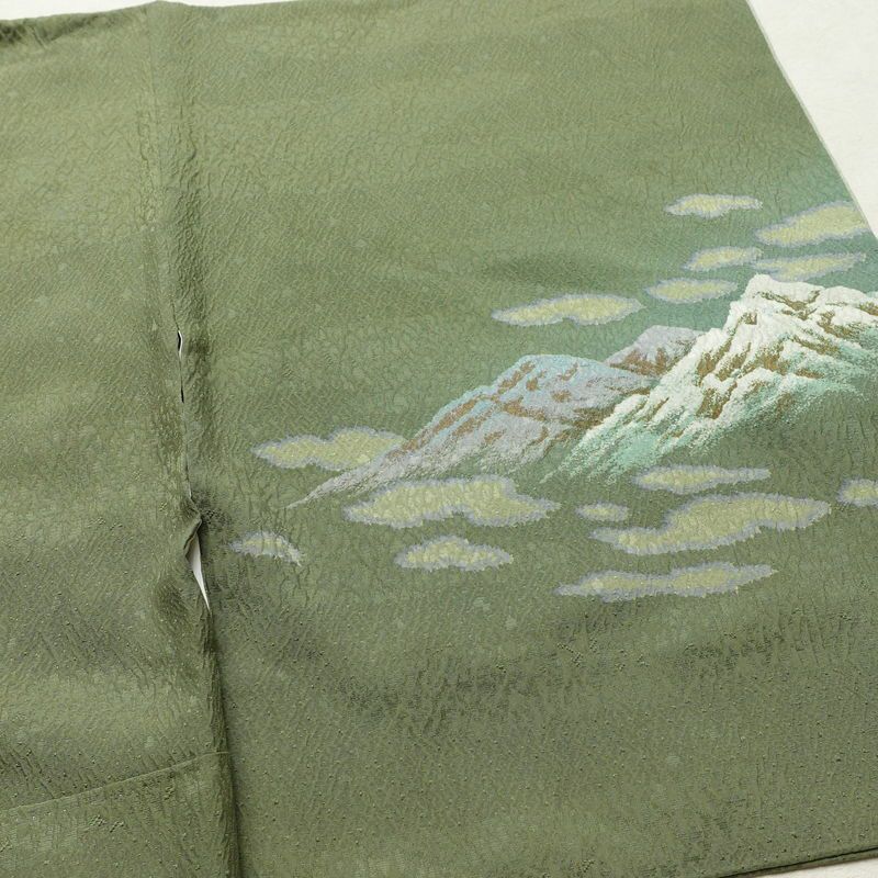 付け下げ 落款入り ふくれ織 正絹 風景柄 袷仕立て 身丈154cm 裄丈63.5cm リサイクル着物 着物 刺繍 金彩 フォーマル 緑・うぐいす色_画像12