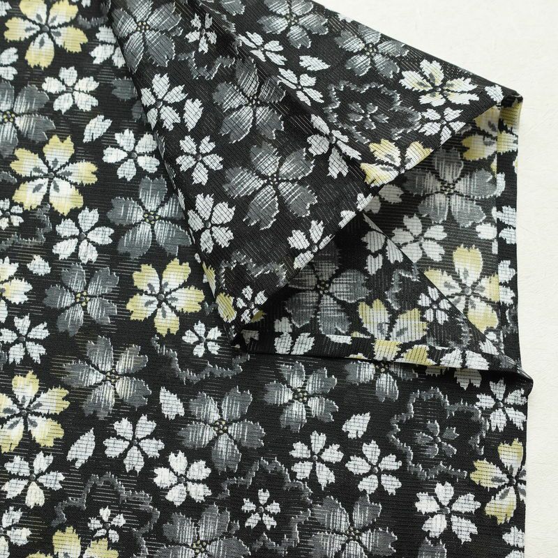 盛夏 小紋 良品 夏用 ポリエステル 花柄 単衣仕立て 身丈164.5cm 裄丈65.5cm リサイクル着物 着物 桜 黒_画像14