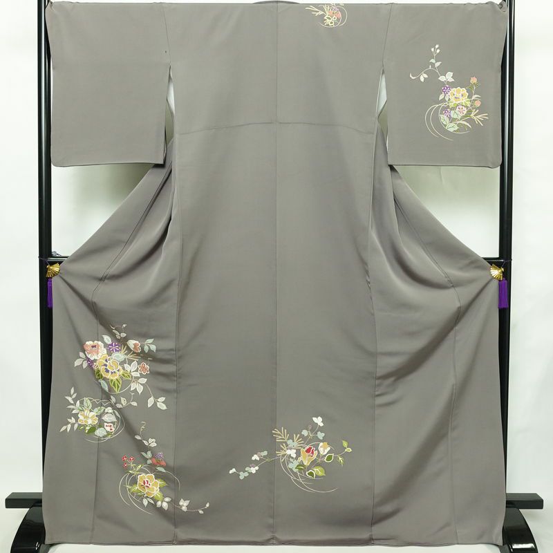 訪問着 正絹 花柄 袷仕立て 身丈172cm 裄丈69.5cm リサイクル着物 着物 金彩 入学式 卒業式 七五三 お宮参り フォーマル グレー