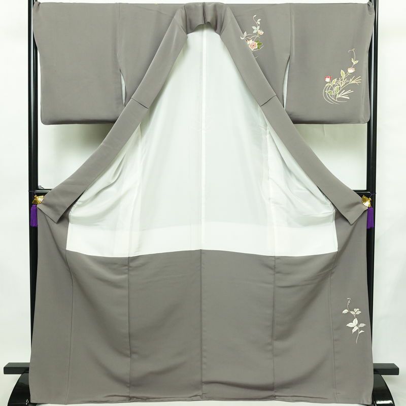 訪問着 正絹 花柄 袷仕立て 身丈172cm 裄丈69.5cm リサイクル着物 着物 金彩 入学式 卒業式 七五三 お宮参り フォーマル グレー_画像3
