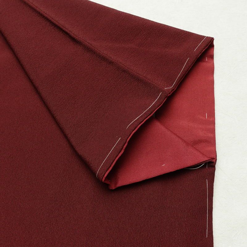 色無地 しつけ糸付き ポリエステル 無地 袷仕立て 身丈163.5cm 裄丈65cm リサイクル着物 着物 小豆・エンジ_画像13