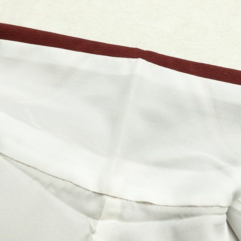 色無地 しつけ糸付き ポリエステル 無地 袷仕立て 身丈163.5cm 裄丈65cm リサイクル着物 着物 小豆・エンジ_画像17