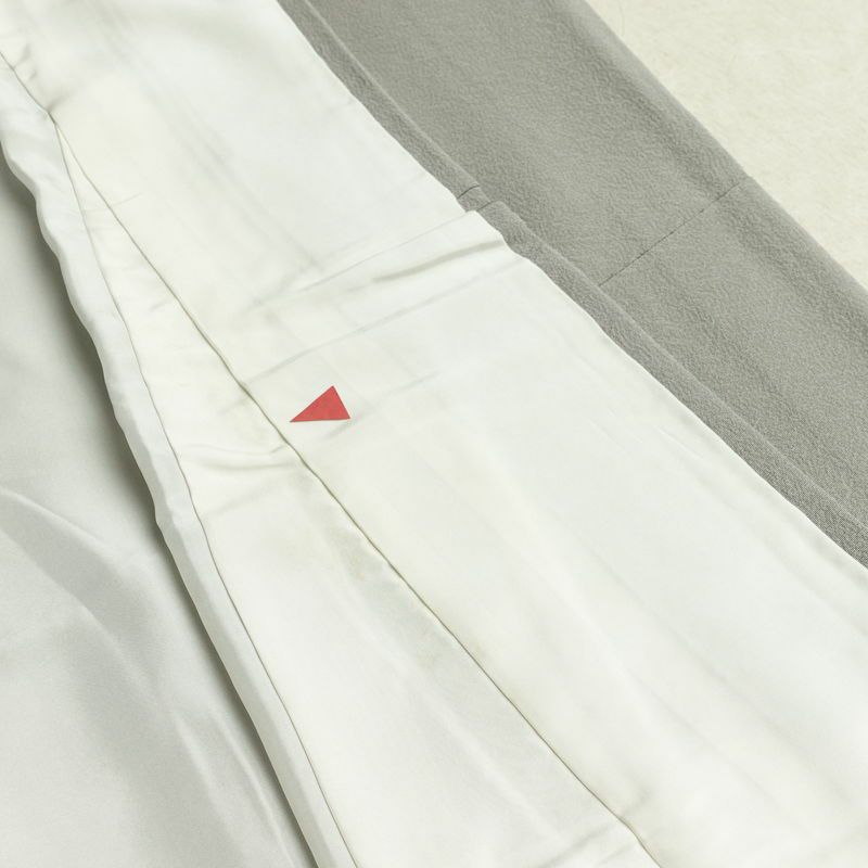 訪問着 縮緬 正絹 古典柄 袷仕立て 身丈154.5cm 裄丈63.5cm リサイクル着物 着物 上品 グレー_画像19