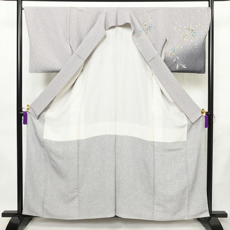 訪問着 縮緬 辻が花 正絹 花柄 袷仕立て 身丈159.5cm 裄丈67.5cm リサイクル着物 着物 入学式 卒業式 七五三 お宮参り フォーマル 紫・藤色_画像3