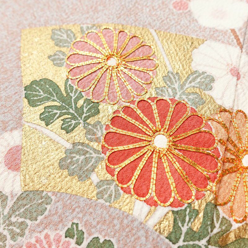 訪問着 美品 落款入り 金駒刺繍 正絹 古典柄 袷仕立て 身丈158.5cm 裄丈65.5cm リサイクル着物 着物 箔 金彩 扇面 ピンク_画像7