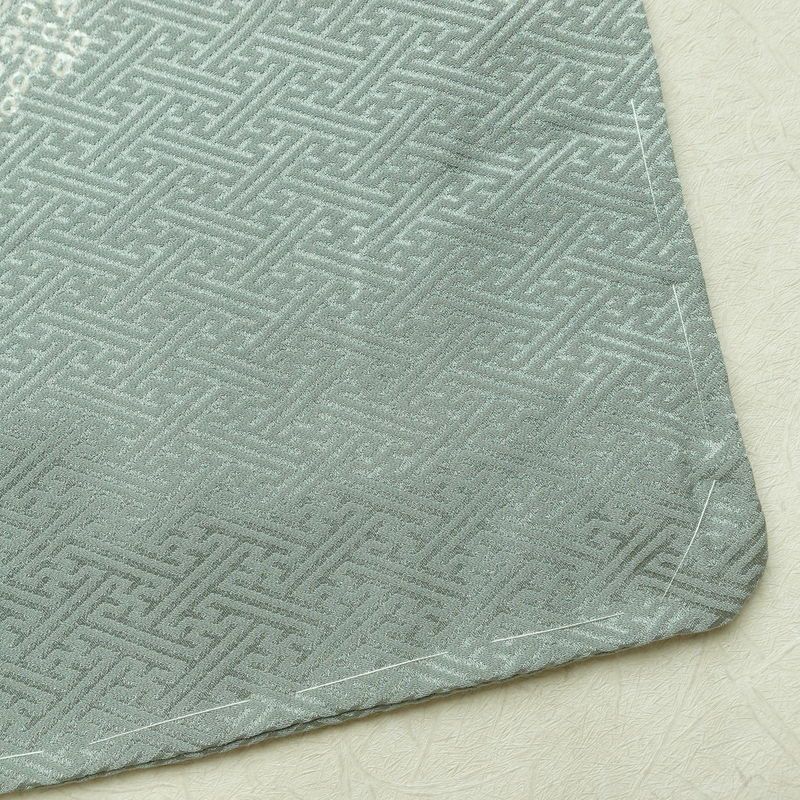 付け下げ 良品 綸子 しつけ糸付き 絞り 正絹 花柄 袷仕立て 身丈155.5cm 裄丈65cm リサイクル着物 着物 刺繍 入学式 卒業式 七五三 お宮参り フォーマル 上品 青・紺_画像16