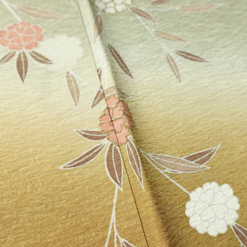 訪問着 縮緬 正絹 木の葉・植物柄 袷仕立て 身丈150.5cm 裄丈62cm リサイクル着物 着物 金彩 入学式 卒業式 七五三 お宮参り フォーマル 緑・うぐいす色_画像11