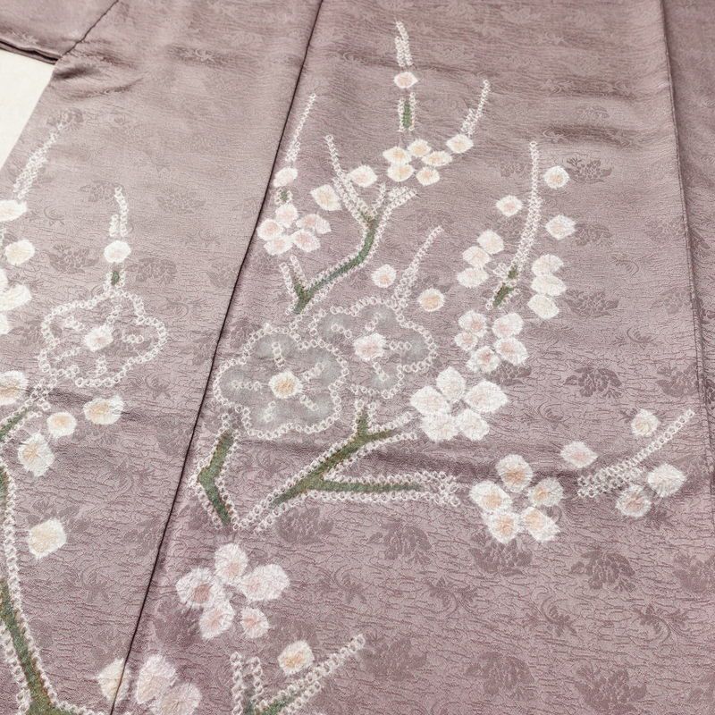 訪問着 絞り 正絹 木の葉・植物柄 袷仕立て 身丈162cm 裄丈67cm リサイクル着物 着物 入学式 卒業式 七五三 お宮参り フォーマル 紫・藤色_画像5