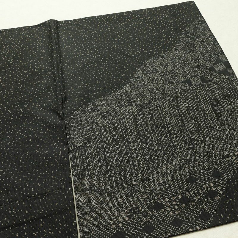 付け下げ 正絹 幾何学柄・抽象柄 袷仕立て 身丈167cm 裄丈66.5cm リサイクル着物 着物 紬地 黒_画像16