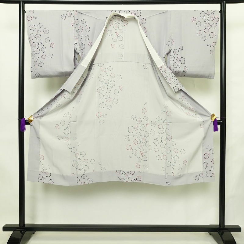 長襦袢 良品 しつけ糸付き 正絹 花柄 袷仕立て 身丈128cm 裄丈66cm リサイクル着物 着物 紫・藤色_画像3