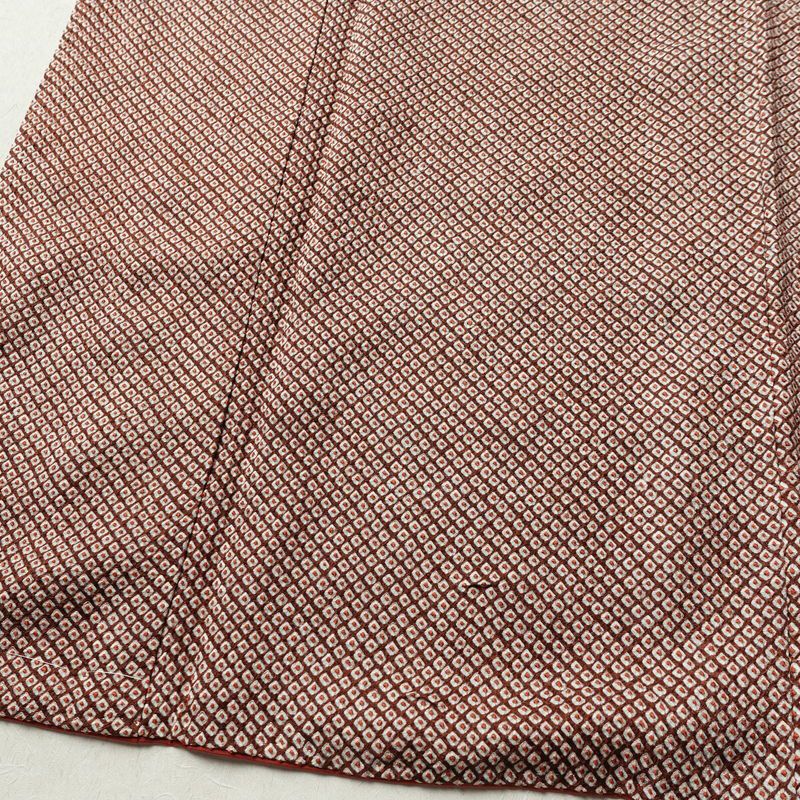 小紋 良品 絞り 総絞り 正絹 古典柄 袷仕立て 身丈164cm 裄丈65cm リサイクル着物 一部しつけ糸付き 着物 茶_画像4