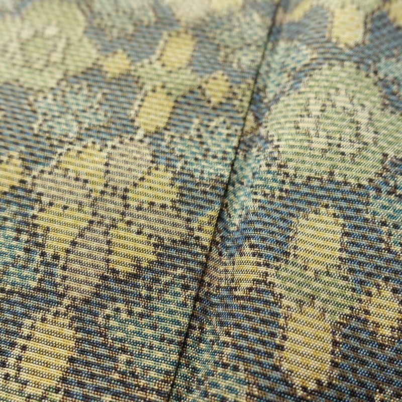 紬 正絹 幾何学柄・抽象柄 袷仕立て 身丈157cm 裄丈64.5cm リサイクル着物 着物 モダン 多色使い_画像9