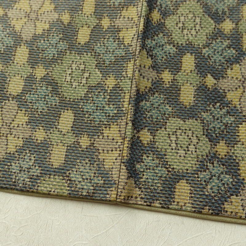 紬 正絹 幾何学柄・抽象柄 袷仕立て 身丈157cm 裄丈64.5cm リサイクル着物 着物 モダン 多色使い_画像11