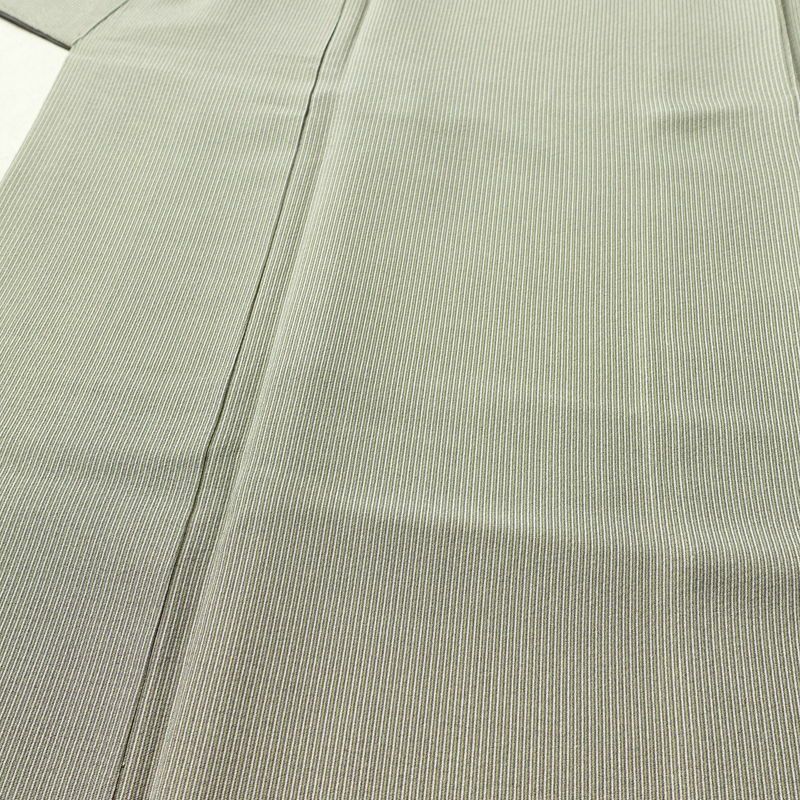 小紋 良品 落款入り 小紋師 良和 江戸小紋 万筋 縮緬 正絹 縞柄・線柄 袷仕立て 身丈149cm 裄丈64.5cm リサイクル着物 着物 シンプル 緑・うぐいす色_画像5