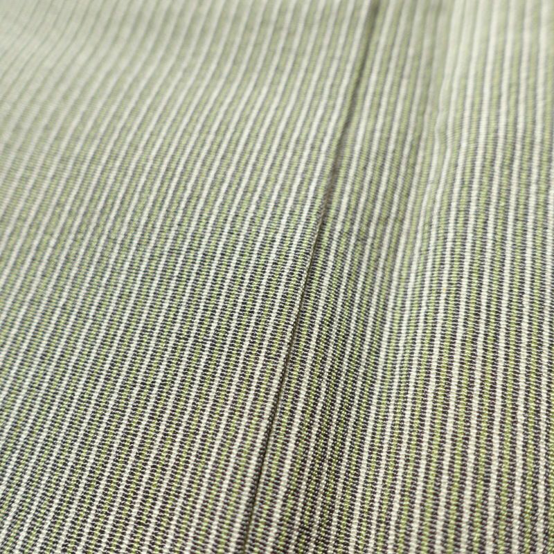 小紋 良品 落款入り 小紋師 良和 江戸小紋 万筋 縮緬 正絹 縞柄・線柄 袷仕立て 身丈149cm 裄丈64.5cm リサイクル着物 着物 シンプル 緑・うぐいす色_画像9