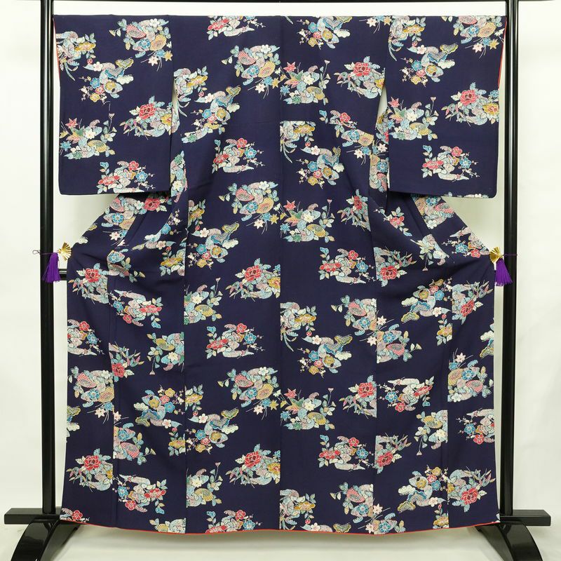 小紋 縮緬 正絹 花柄 袷仕立て 身丈161.5cm 裄丈67.5cm リサイクル着物 着物 青・紺_画像1