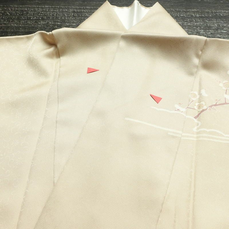 訪問着 良品 正絹 古典柄 袷仕立て 身丈157.5cm 裄丈64.5cm リサイクル着物 着物 箔 金彩 入学式 卒業式 七五三 お宮参り フォーマル 上品 ベージュ_画像16