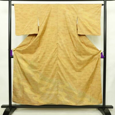 小紋 付下小紋 正絹 流水・波柄 袷仕立て 身丈155.5cm 裄丈64.5cm リサイクル着物 着物 黄・黄土色