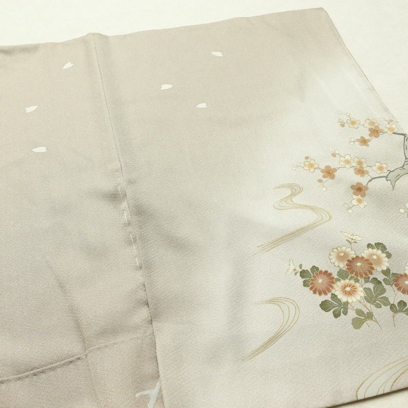 訪問着 金駒刺繍 一つ紋付き 正絹 古典柄 袷仕立て 身丈160cm 裄丈62.5cm リサイクル着物 着物 刺繍 箔 入学式 卒業式 七五三 お宮参り フォーマル グレージュ グレー_画像13