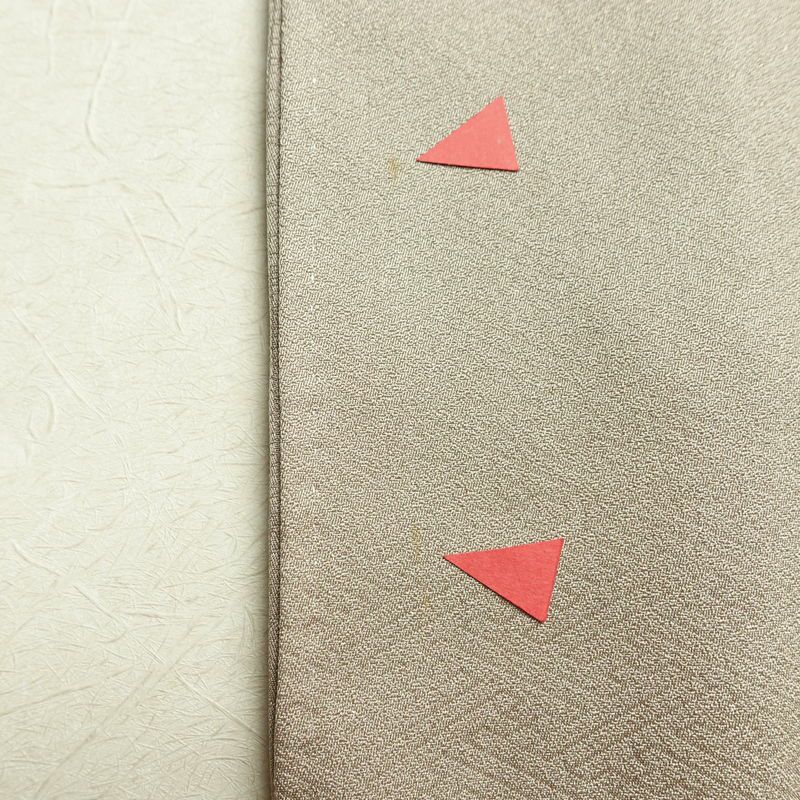 訪問着 金駒刺繍 一つ紋付き 正絹 古典柄 袷仕立て 身丈160cm 裄丈62.5cm リサイクル着物 着物 刺繍 箔 入学式 卒業式 七五三 お宮参り フォーマル グレージュ グレー_画像18