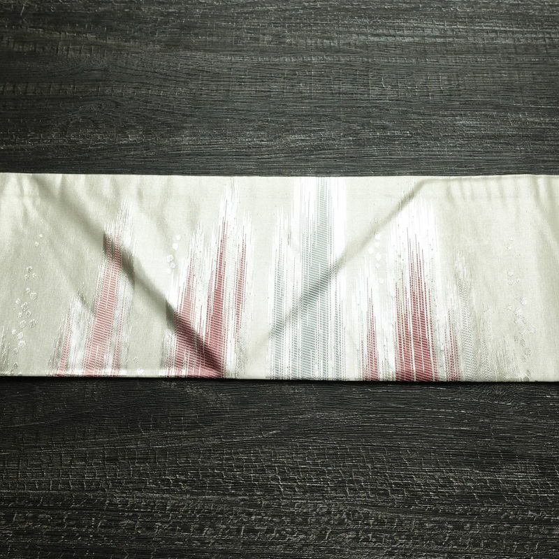 名古屋帯 六通柄 正絹 幾何学柄・抽象柄 名古屋仕立て なごや帯 リサイクル帯 帯 箔 金・銀_画像12