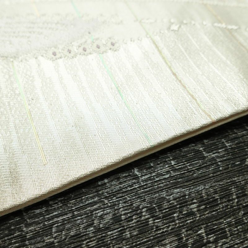 名古屋帯 六通柄 良品 正絹 蝶・昆虫柄 名古屋仕立て なごや帯 リサイクル帯 帯 箔 銀糸 金・銀_画像12